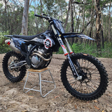 Load image into Gallery viewer, Fastuff Whoop Hoops Wheels Set Yamaha YZ250F YZ450F 2014-2021 Black Rims Black Hubs